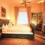 Hotel Weisses Kreuz 4*