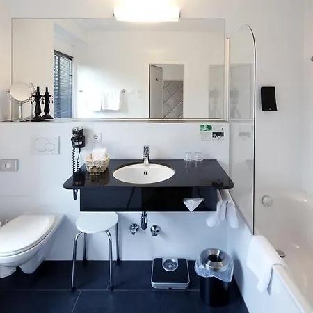 Weisses Kreuz Hotel 4*