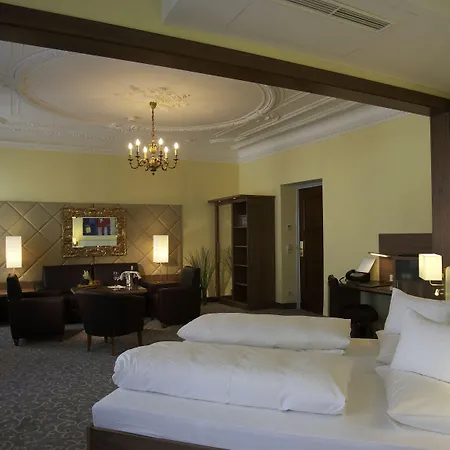 Weisses Kreuz Hotel 4*