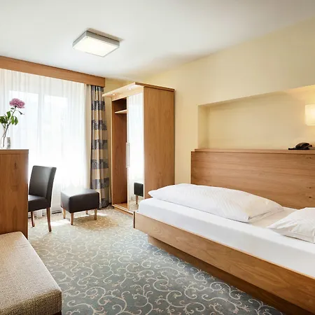 Weisses Kreuz 4* بريجنتس