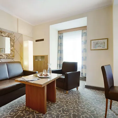 Hotel Weisses Kreuz 4*