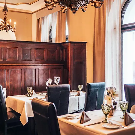 Weisses Kreuz Hotel 4*