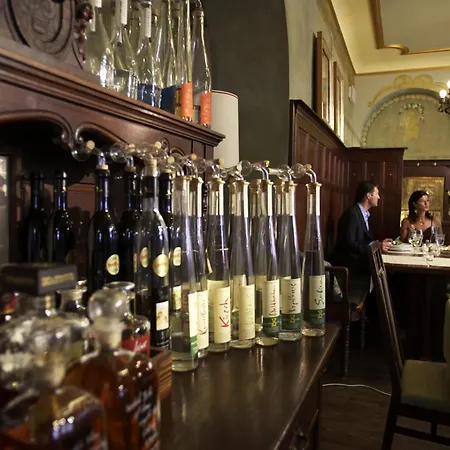 Weisses Kreuz Hotel 4*