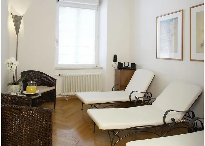 Hotel Weisses Kreuz 4*